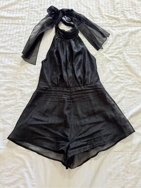 🖤 Like New PrettyLittleThing Black Halter Romper US 8